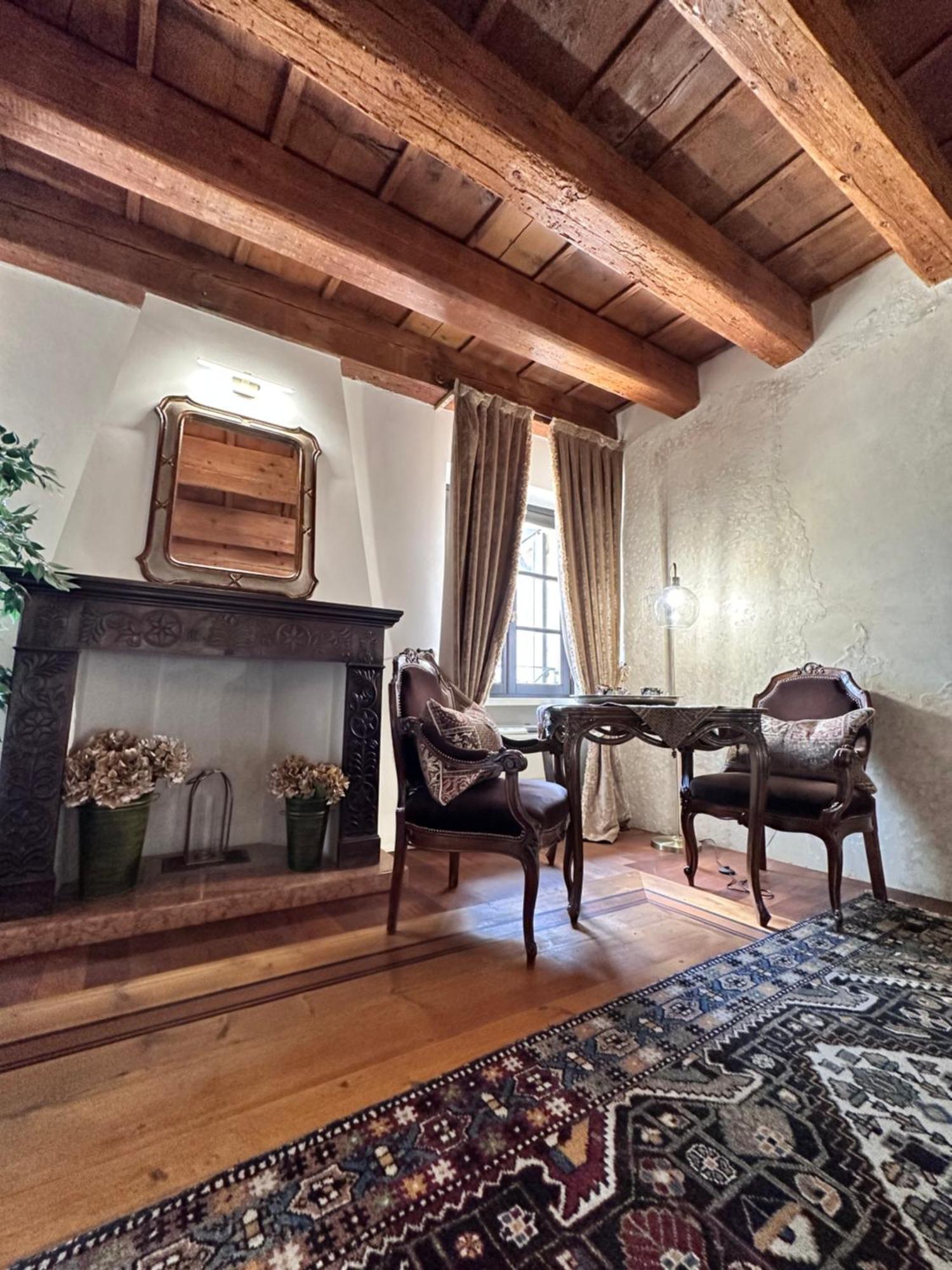 Truly Verona - Delle Erbe Suites Eksteriør bilde