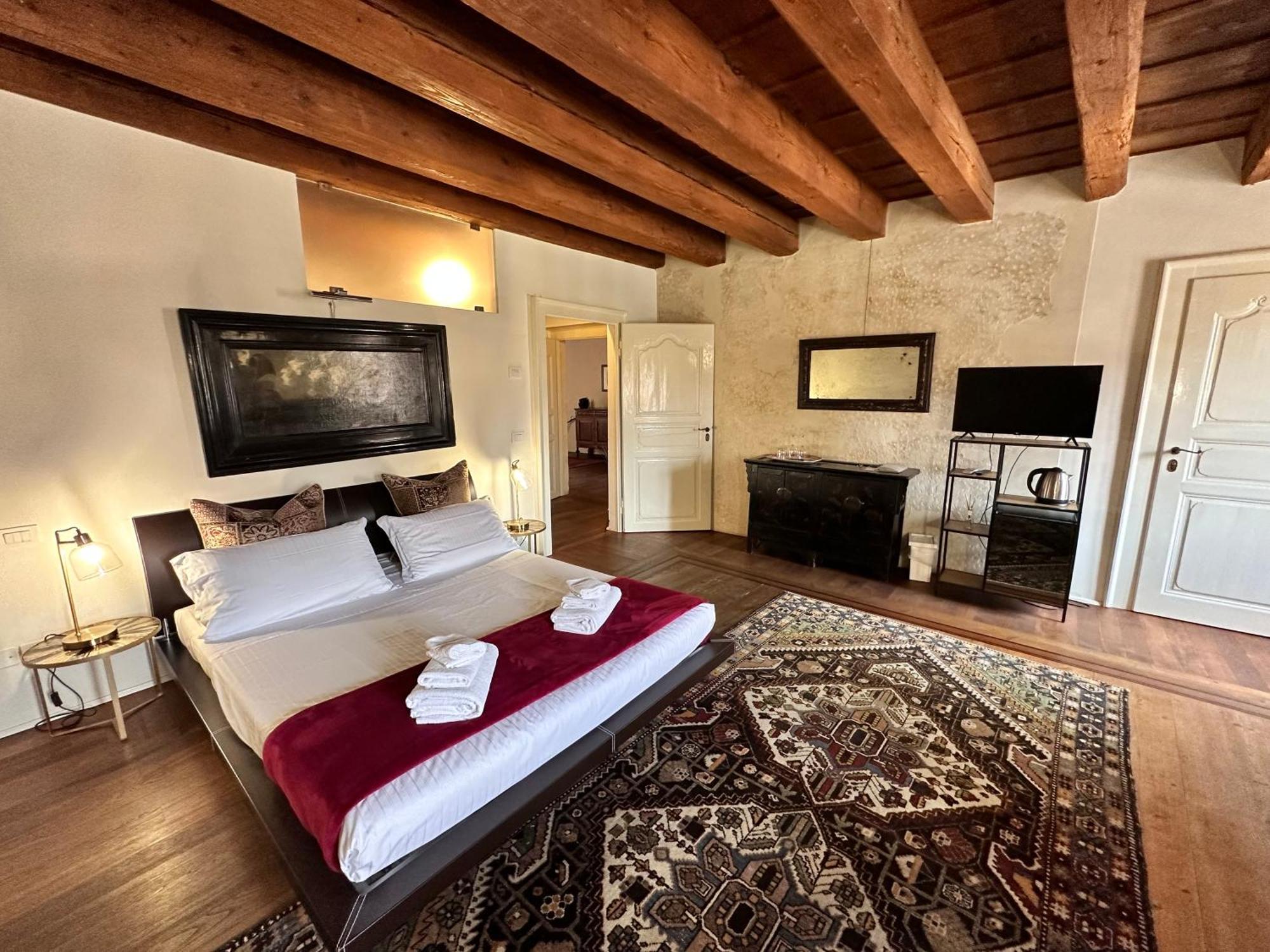 Truly Verona - Delle Erbe Suites Eksteriør bilde