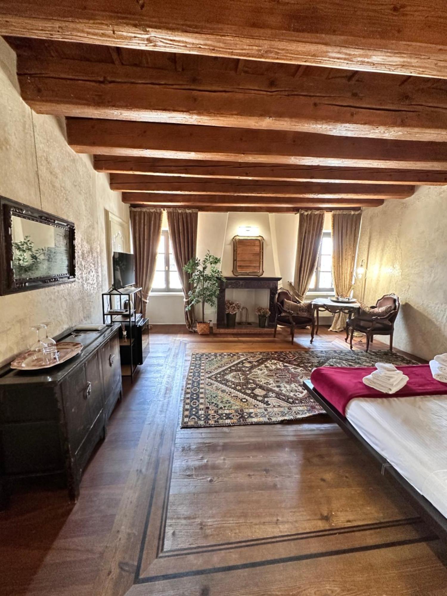 Truly Verona - Delle Erbe Suites Eksteriør bilde