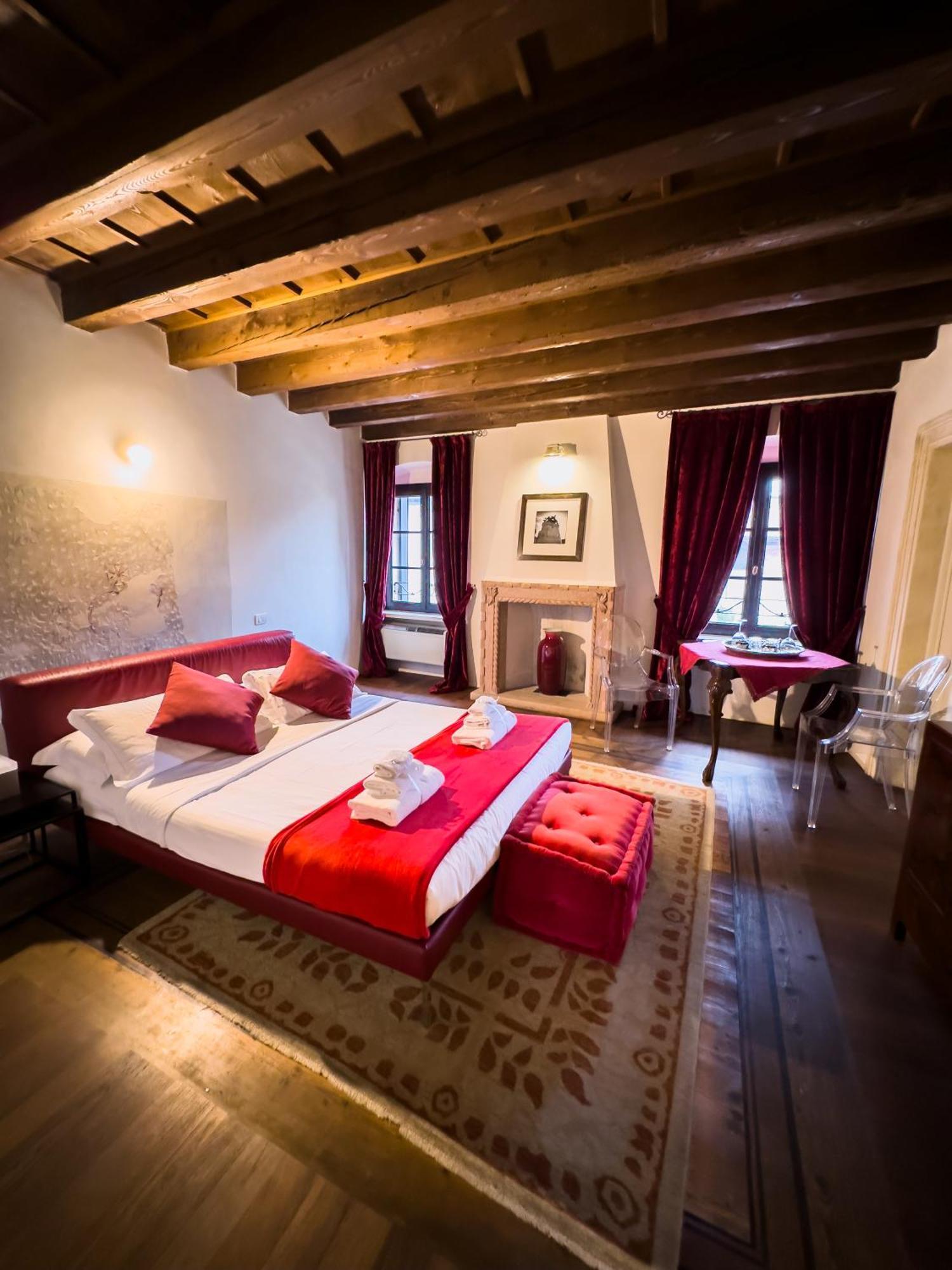 Truly Verona - Delle Erbe Suites Eksteriør bilde