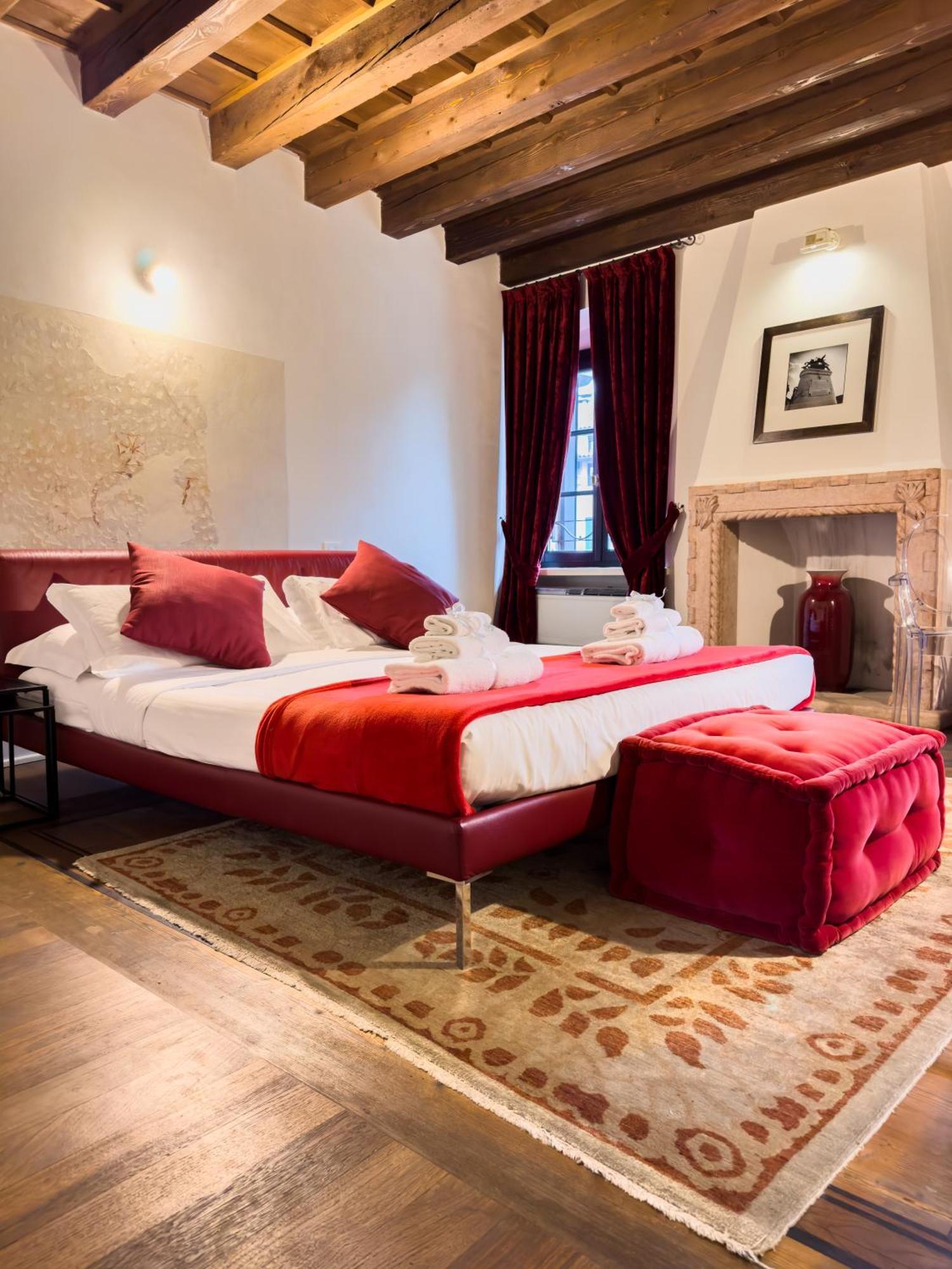 Truly Verona - Delle Erbe Suites Eksteriør bilde
