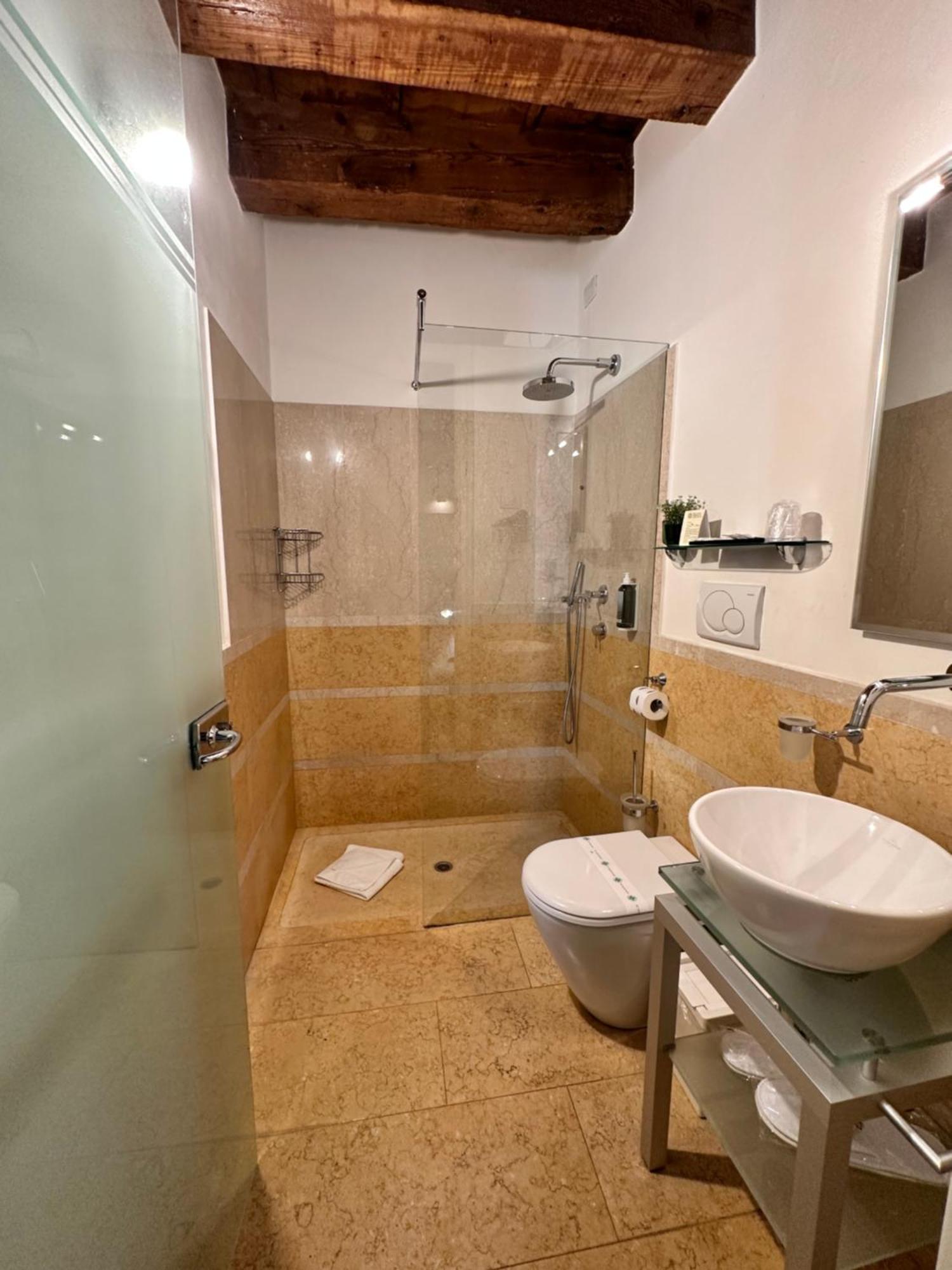 Truly Verona - Delle Erbe Suites Eksteriør bilde
