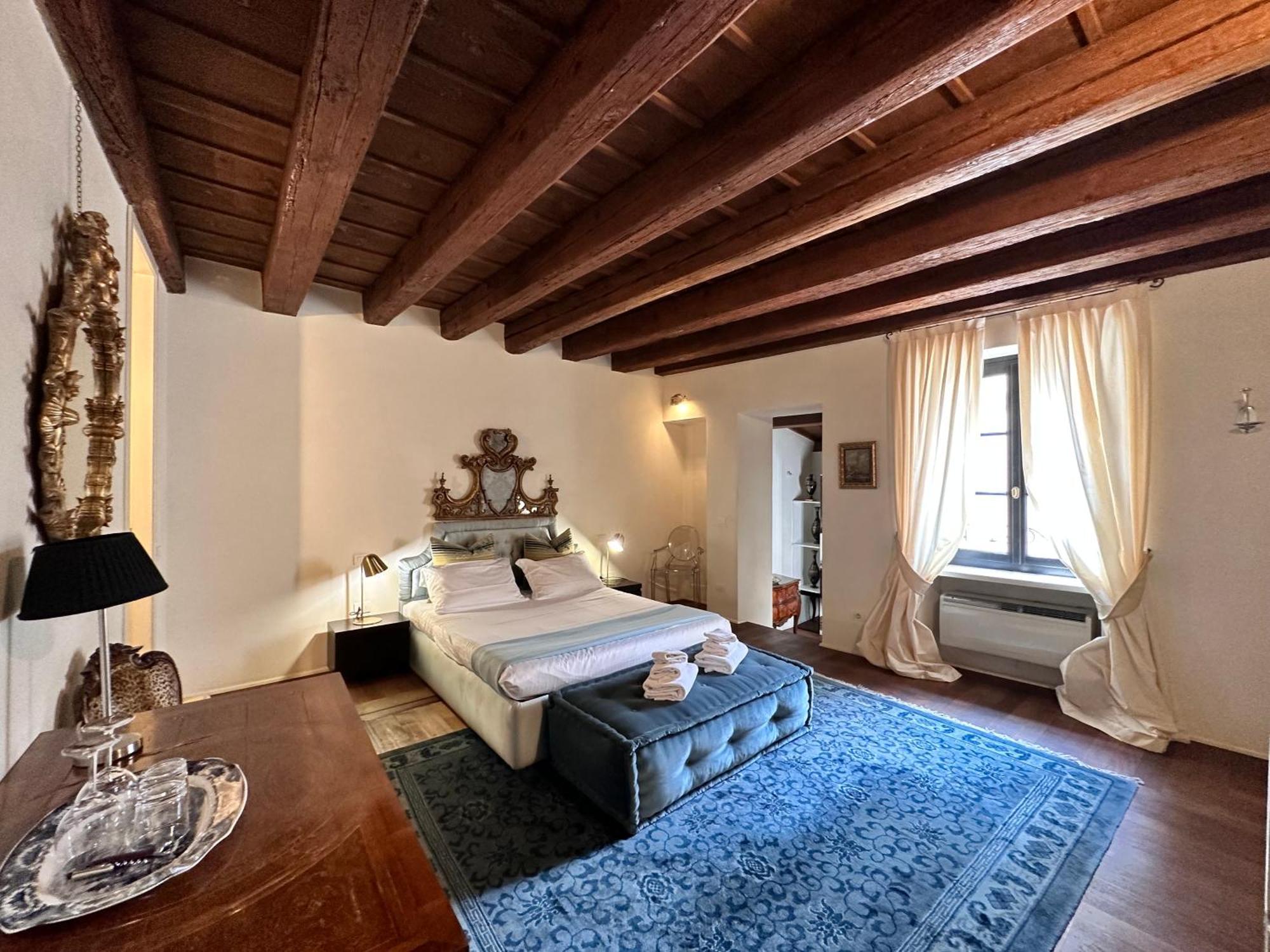 Truly Verona - Delle Erbe Suites Eksteriør bilde