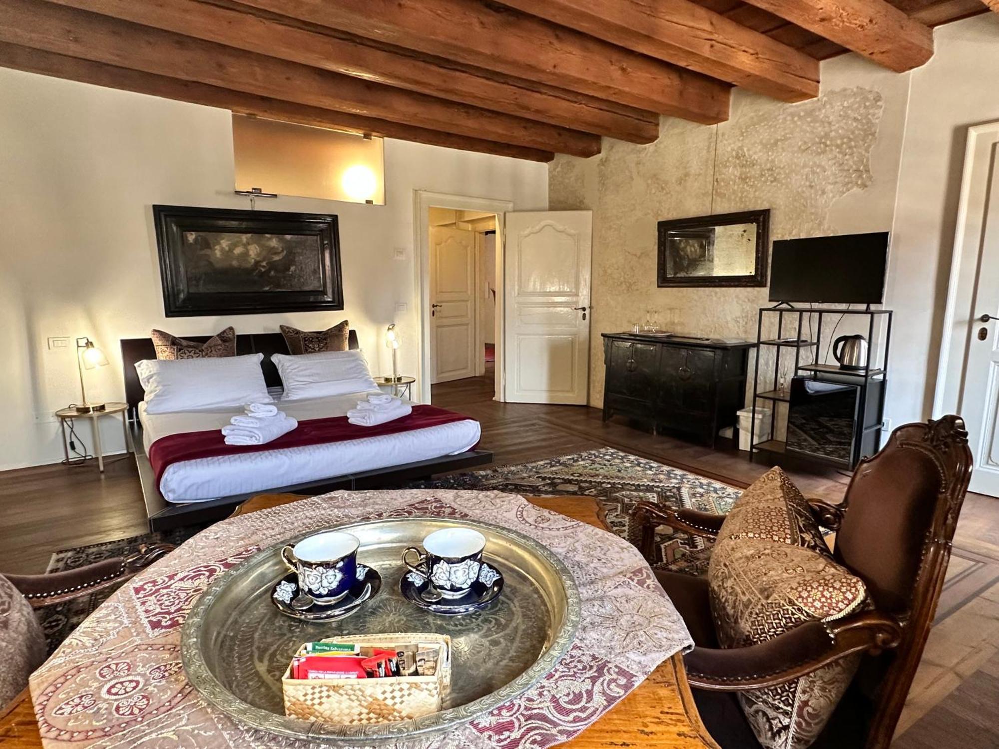 Truly Verona - Delle Erbe Suites Eksteriør bilde